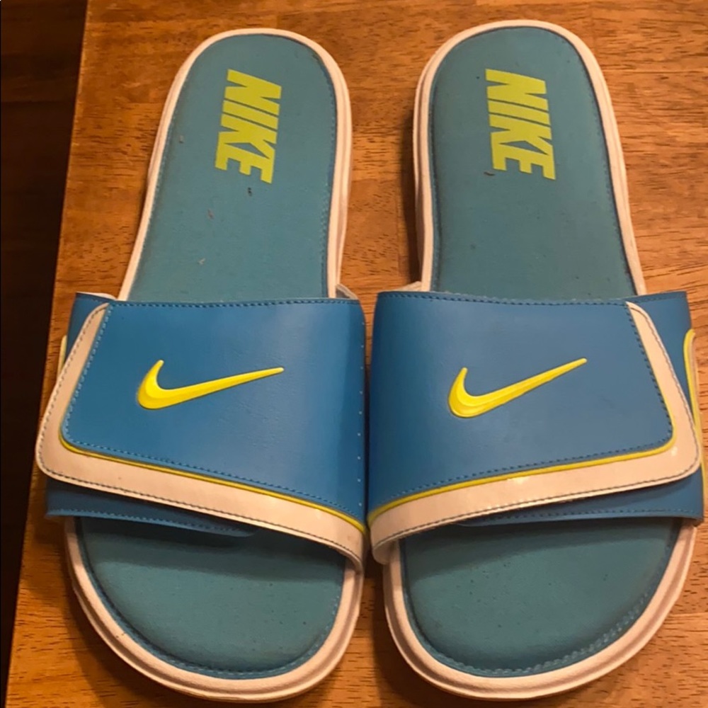 Nike slides